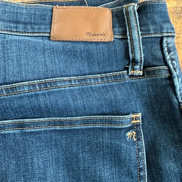 Madewell 10” High Rise Skinny Jeans Dark Wash Size 31P - Picture 2 of 4